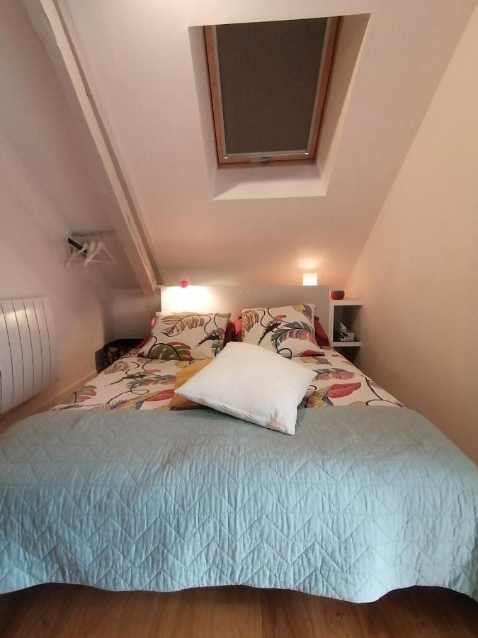 Gite La Maison La Saint-Aubin-d'Aubigne エクステリア 写真