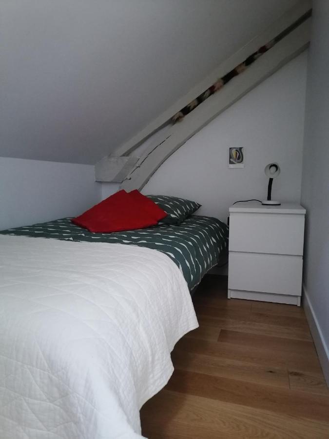 Gite La Maison La Saint-Aubin-d'Aubigne エクステリア 写真